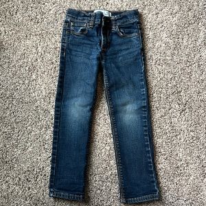 Toddler boys size 4T Old Navy Karate Skinny built in flex max Jeans